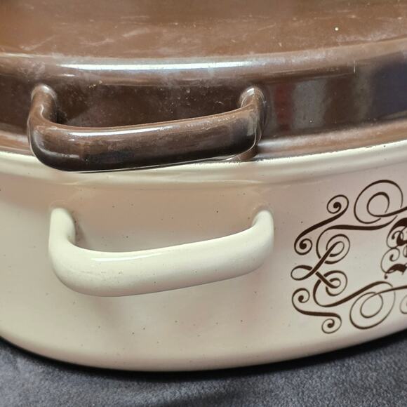 Vintage Large Tan & Brown Iron Roaster Frying Pan Roasting Pot Casserole Dish - Picture 2 of 13